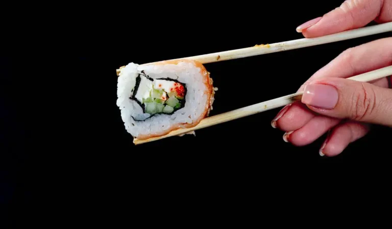 12 TRADITIONAL JAPANESE SUSHI ROLLS YOU NEED TO TASTE!